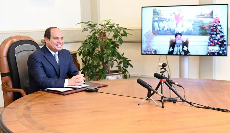 الرئيس يهنئ البابا تواضرس الثاني بأعياد الميلاد