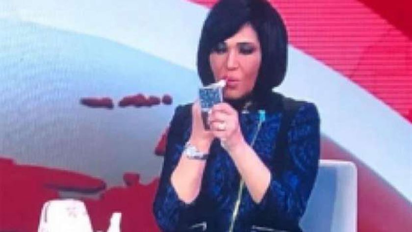 « كانت بتحط روج على الهواء».. إحالة مذيعة« التاسعة» للتحقيق