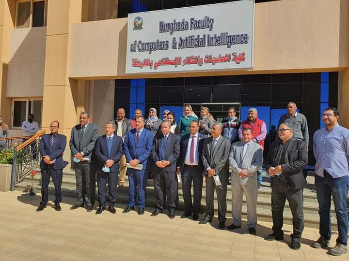 الأعلى للجامعات يبحث مبانس كليات الغردقة تمهيدًا لإنشاء جامعة مستقلة