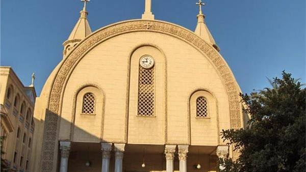 الأديرة القبطية تغلق أبوابها خلال الأعياد خوفا من كورونا والأساقفة يصلون لرفع البلاء