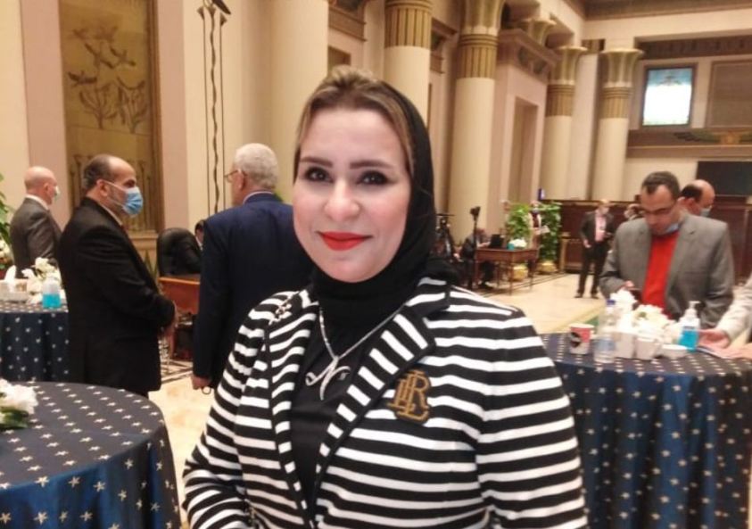 النائبة نيفين الكاتب
