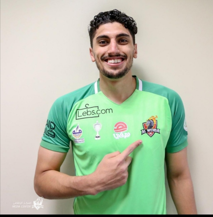 مفاوضا الاتحاد لضم حارس الوحدة