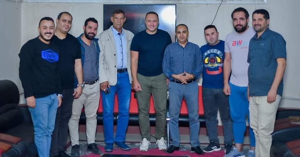 نادر يدخل عالم التدريب