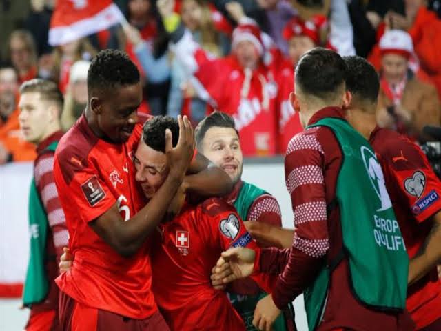 سويسرا تحصد بطاقة تأهل