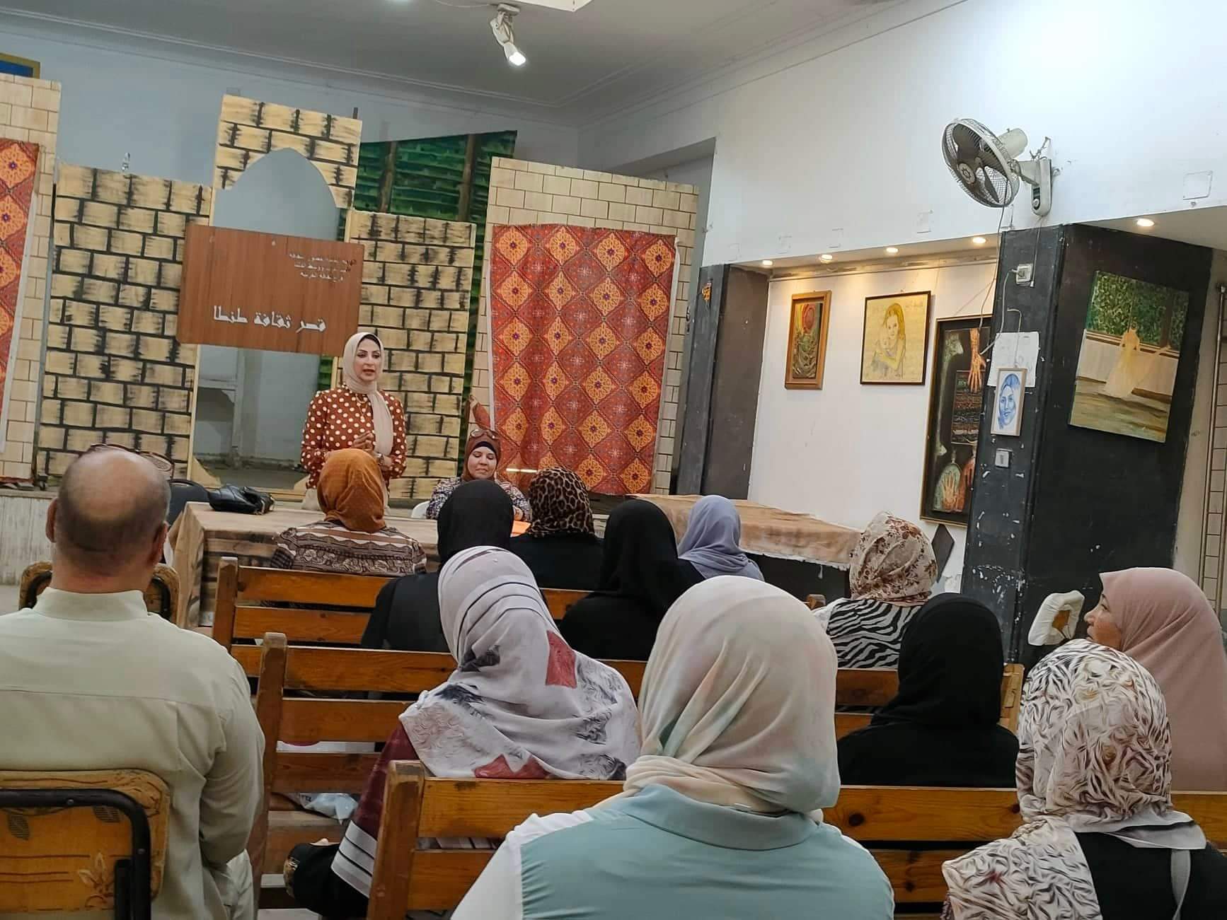 معرض للفن التشكيلي بقصر ثقافة طنطا