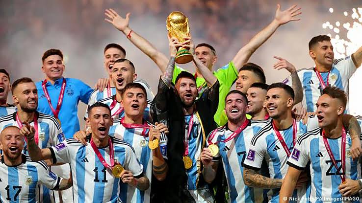 قائمة الأرجنتين لمباراتي أوروجواي والبرازيل