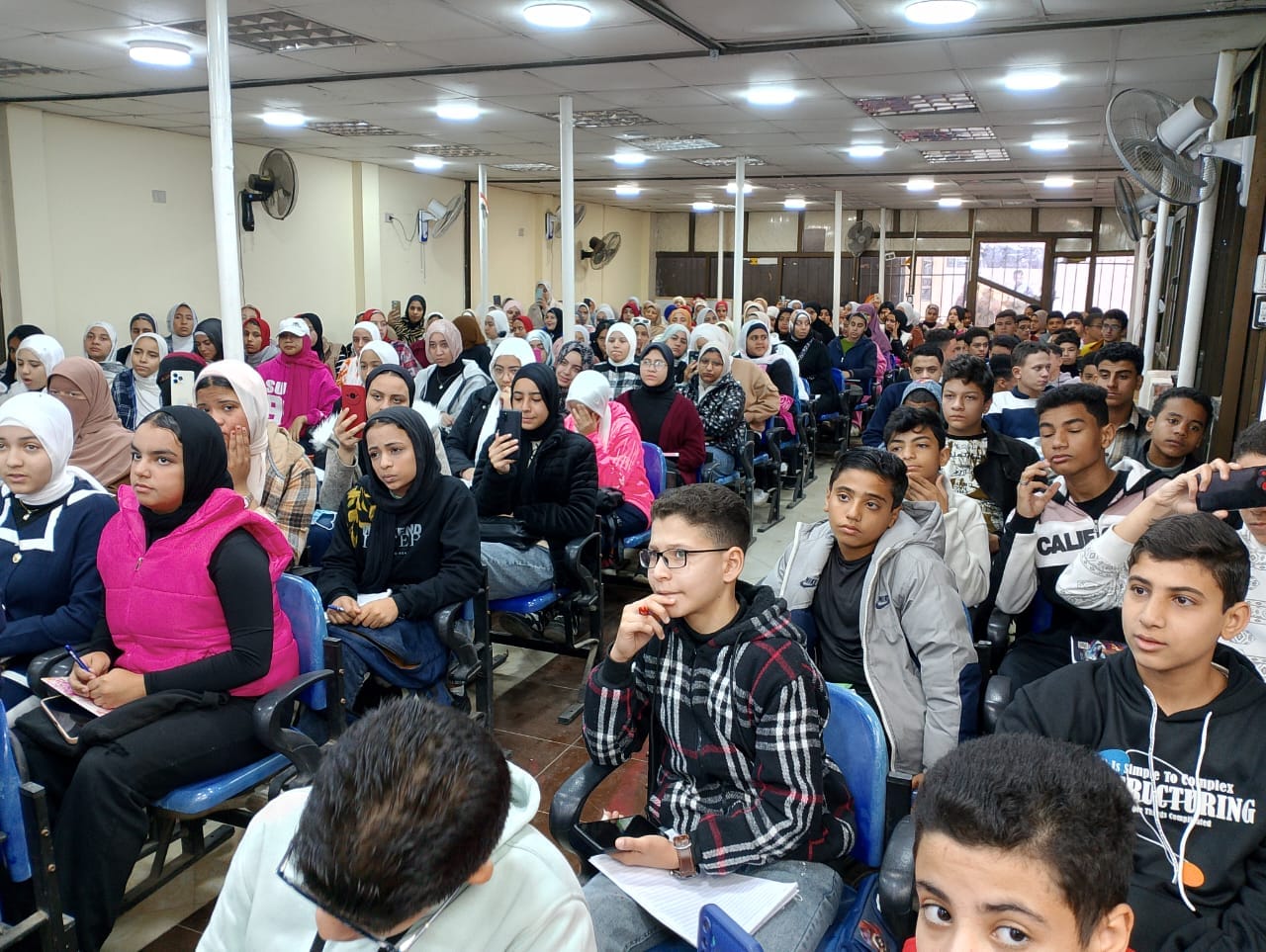القوافل التعليمية المجانية بالبحيرة