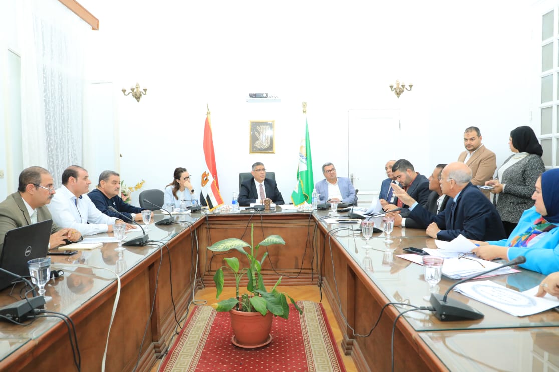 اللقاء الاسبوعي لمحافظ الجيزة مع المواطنين