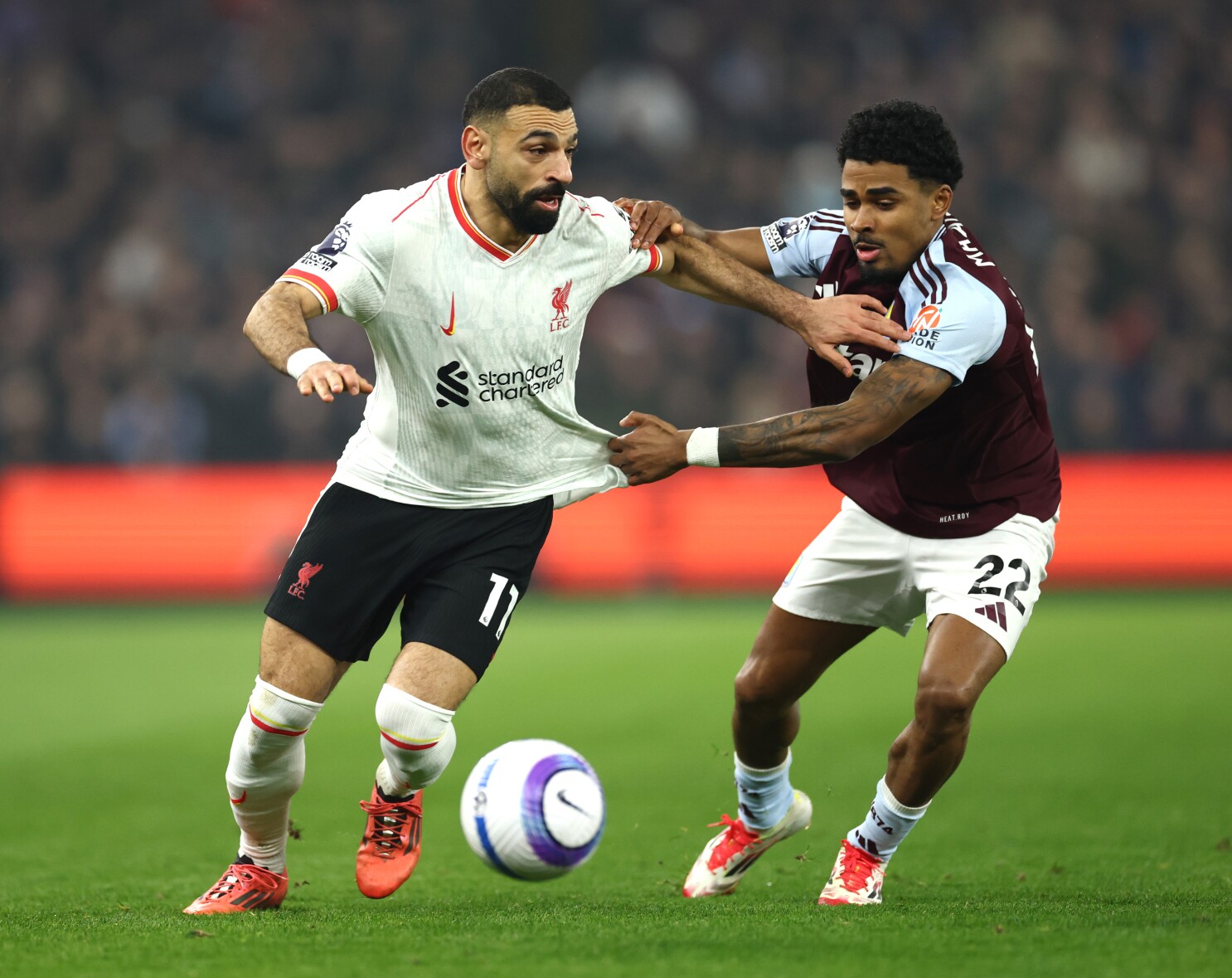 ليفربول واستون فيلا