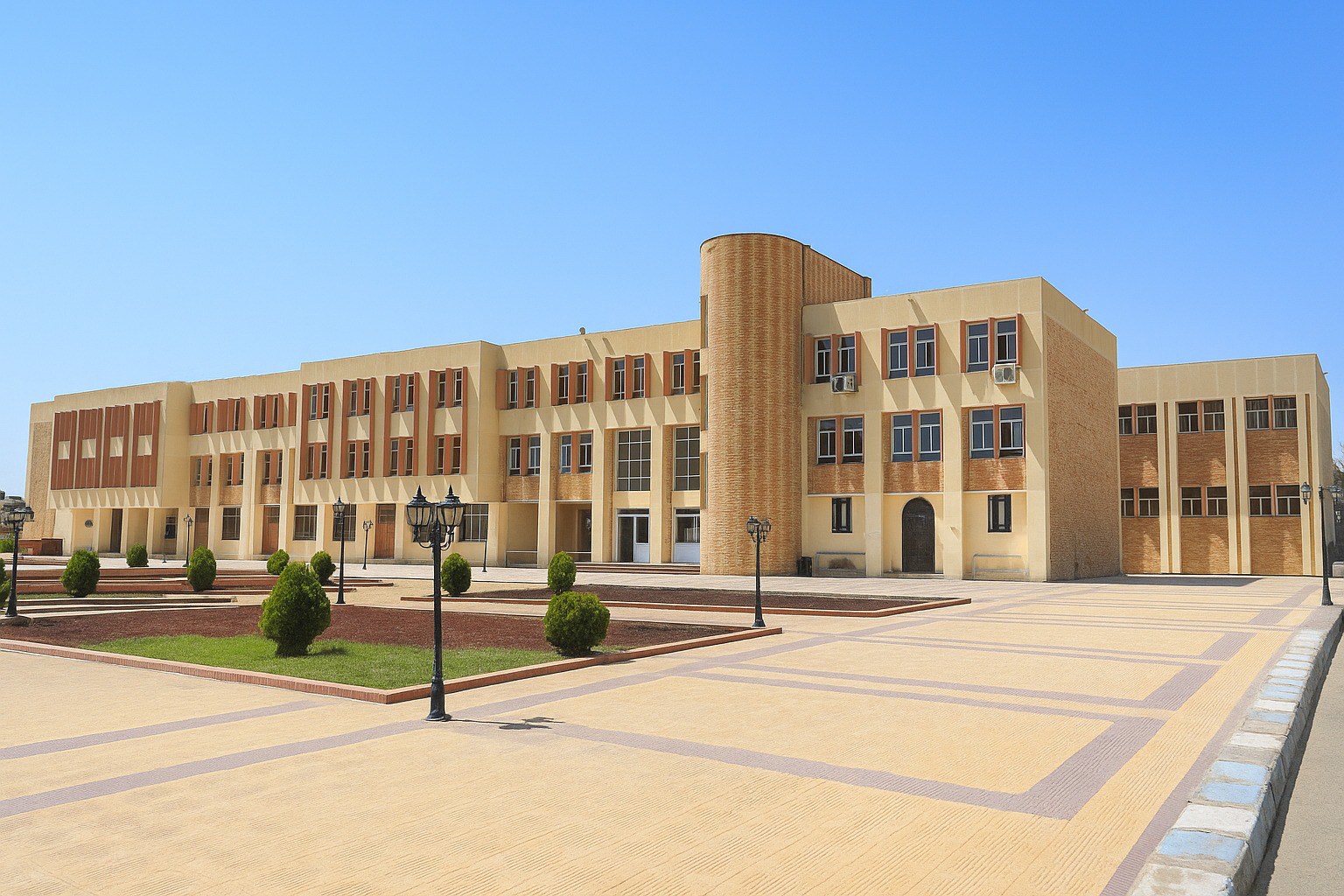 جامعة دمنهور الأهلية